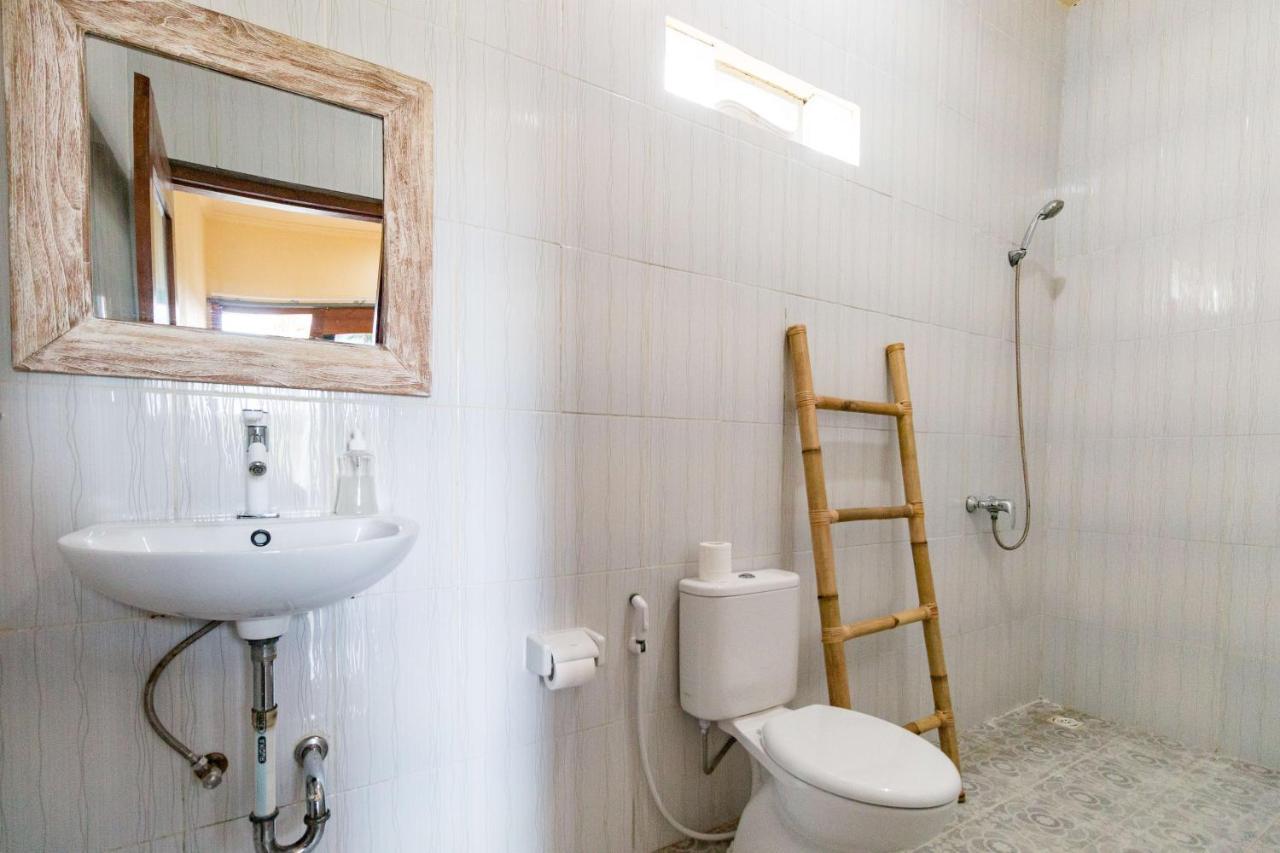 Dicky Guest House 2 Batu Bolong Canggu  Ngoại thất bức ảnh